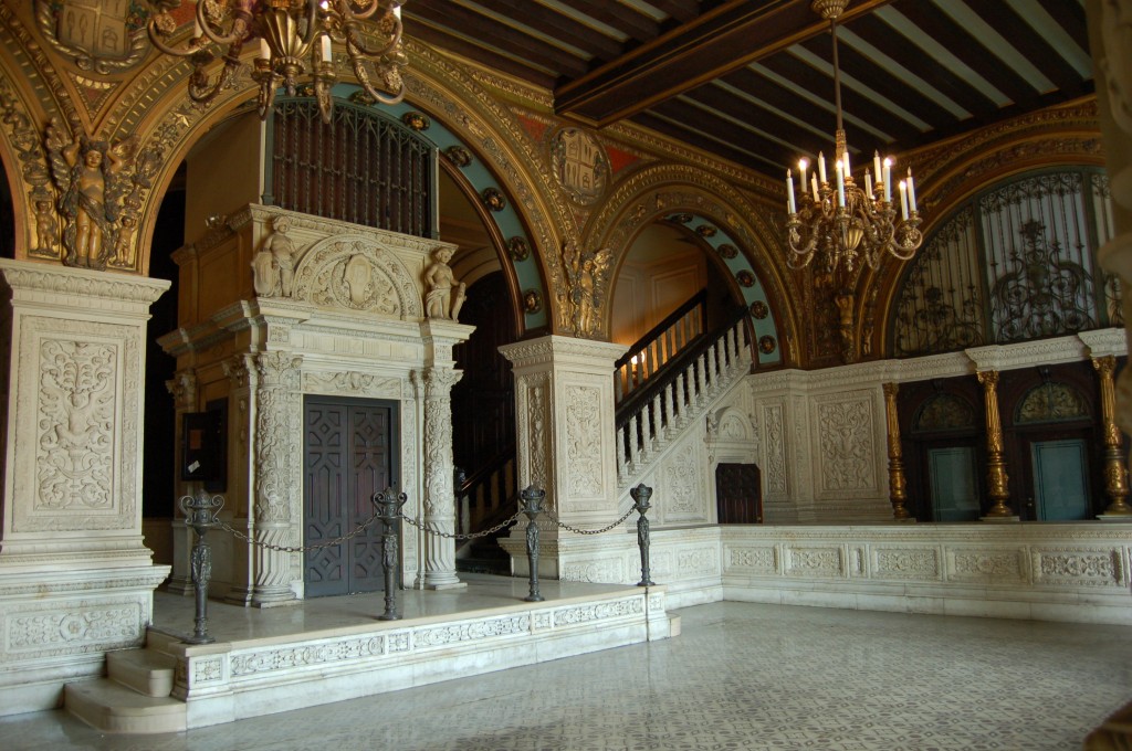Main-Lobby-Entrance-Rotunda-Los-Angeles-Filming-Location